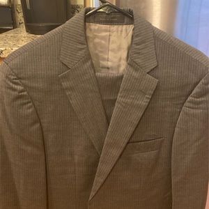 Hugo boss charcoal pinstripe suit size 40 R
